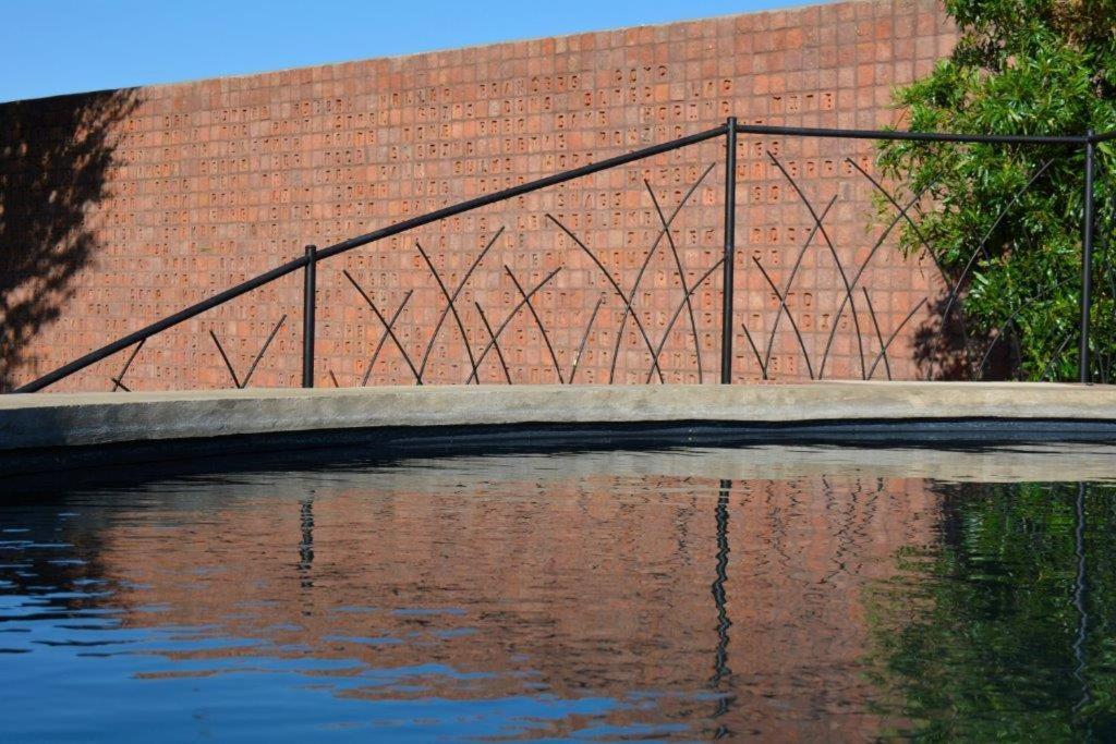Liedjiesbos Urban Olive Farm Bed & Breakfast Bloemfontein Ngoại thất bức ảnh